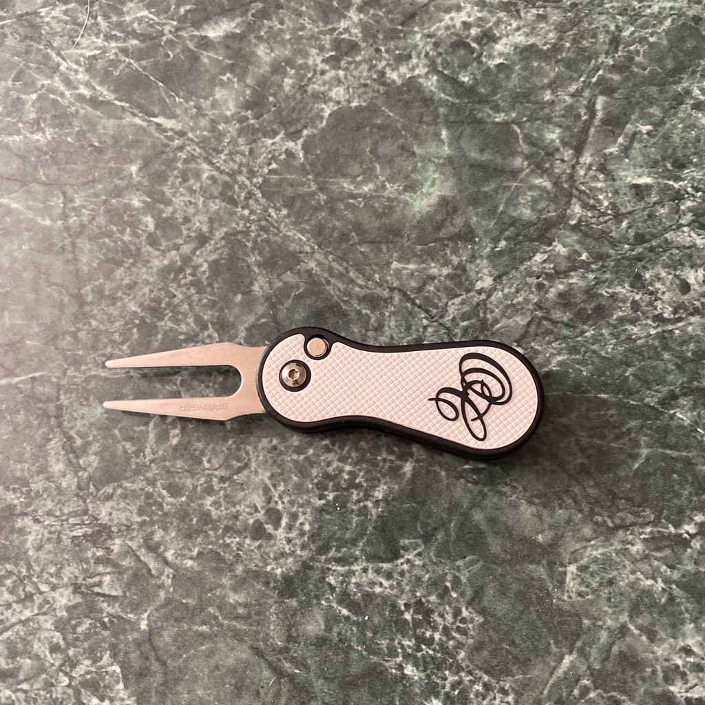 Divot Tool